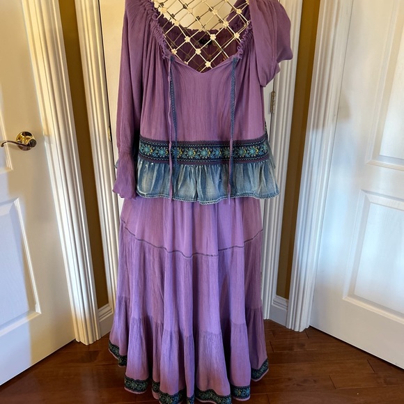 Blouse and skirt set medium or large - Picture 12 of 16